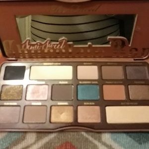 🍫Too faced Semi Sweet chocolate bar.🍫